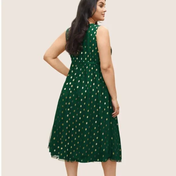 BloomChic Emerald Green Midi Dress with Gold Dot Print - Picture 3 of 6